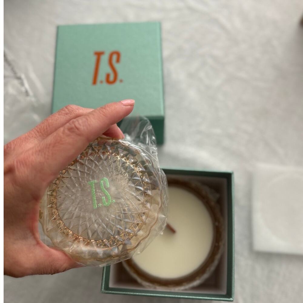 Taylor Swift NWT | The Life of a Showgirl scented candle TLOAS